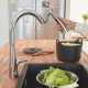 Кухненски смесител с издърпващ се душ с 3 вида струи GROHE Zedra 32294002